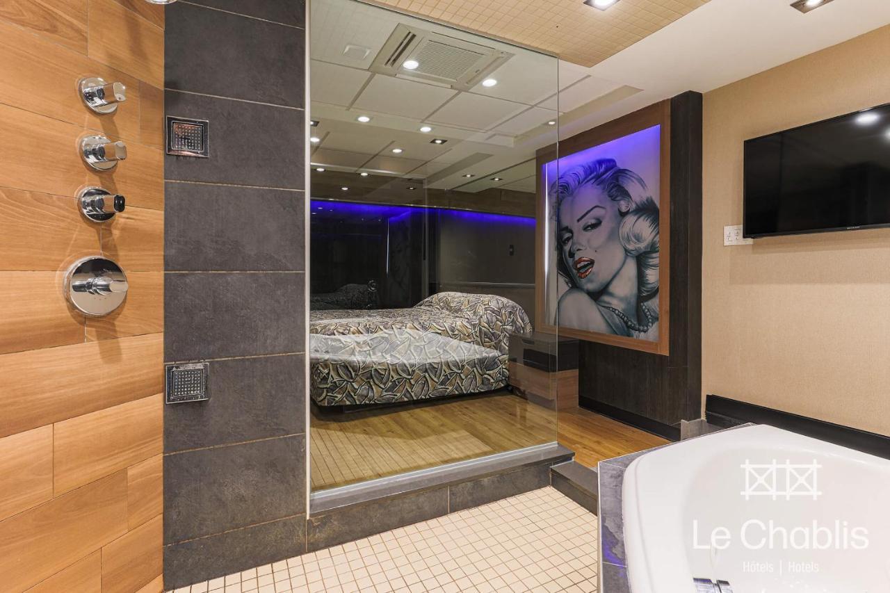 Hotel Le Chablis Cadillac Montreal Bagian luar foto