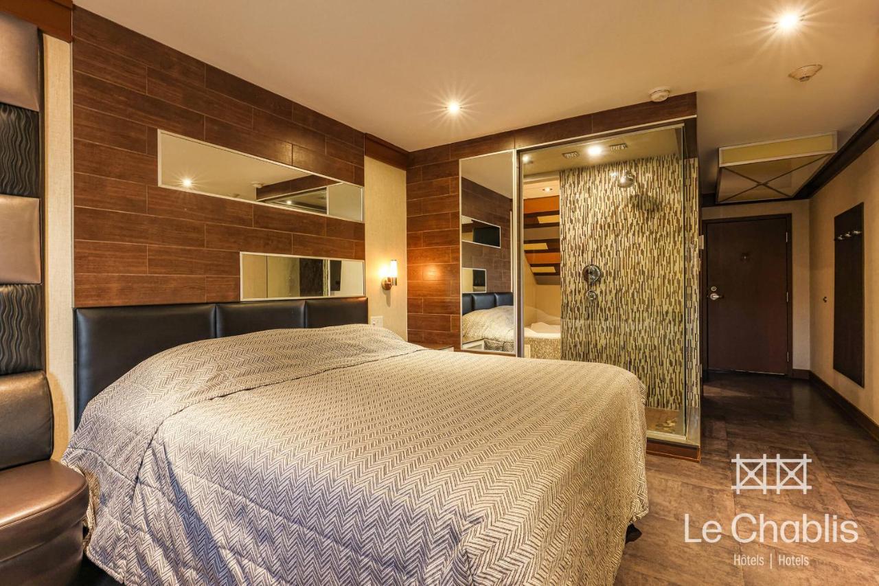 Hotel Le Chablis Cadillac Montreal Bagian luar foto