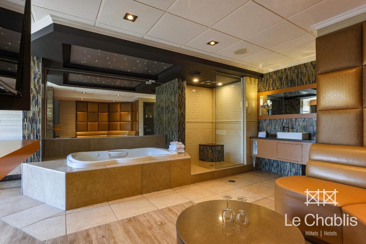Hotel Le Chablis Cadillac Montreal Bagian luar foto
