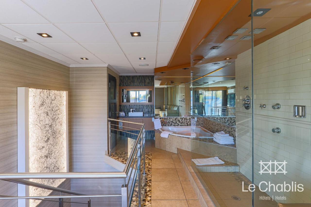 Hotel Le Chablis Cadillac Montreal Bagian luar foto