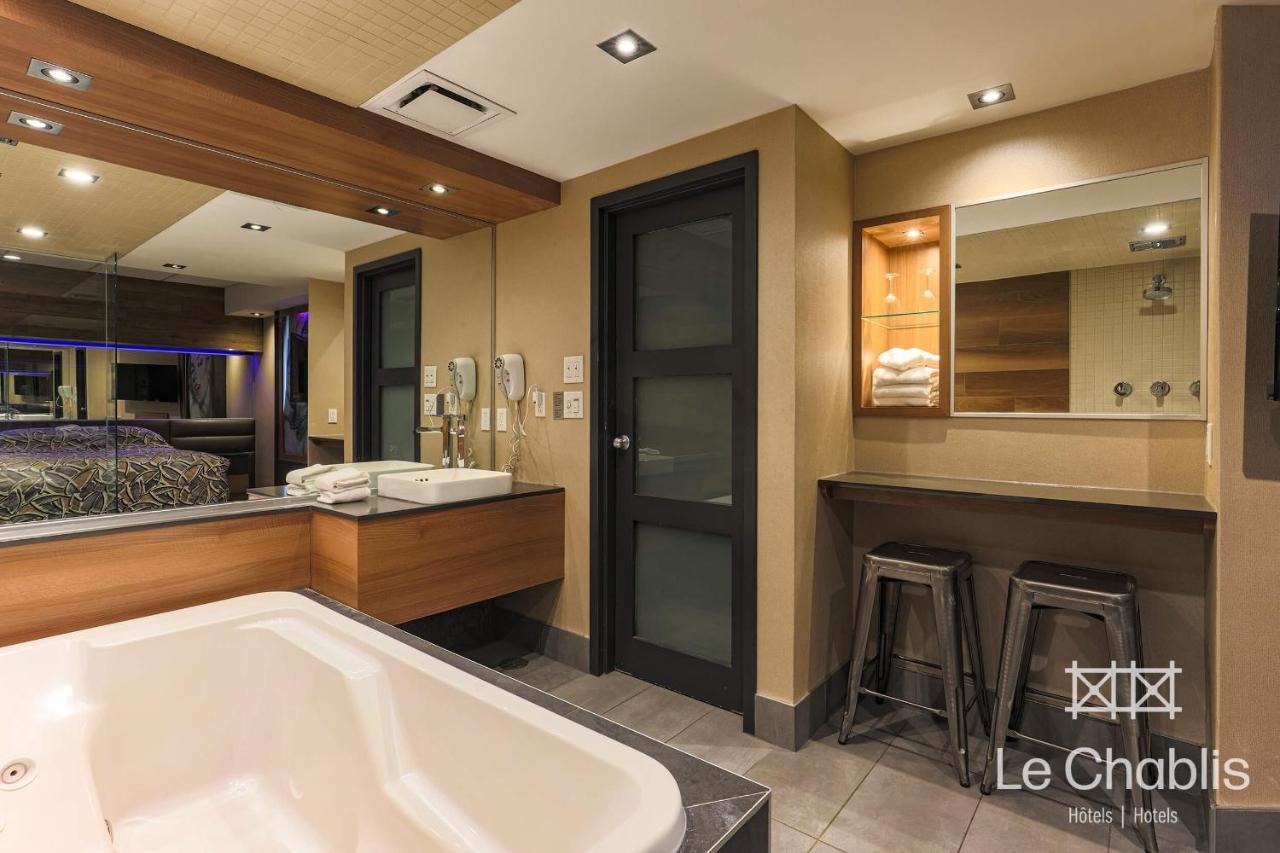 Hotel Le Chablis Cadillac Montreal Bagian luar foto