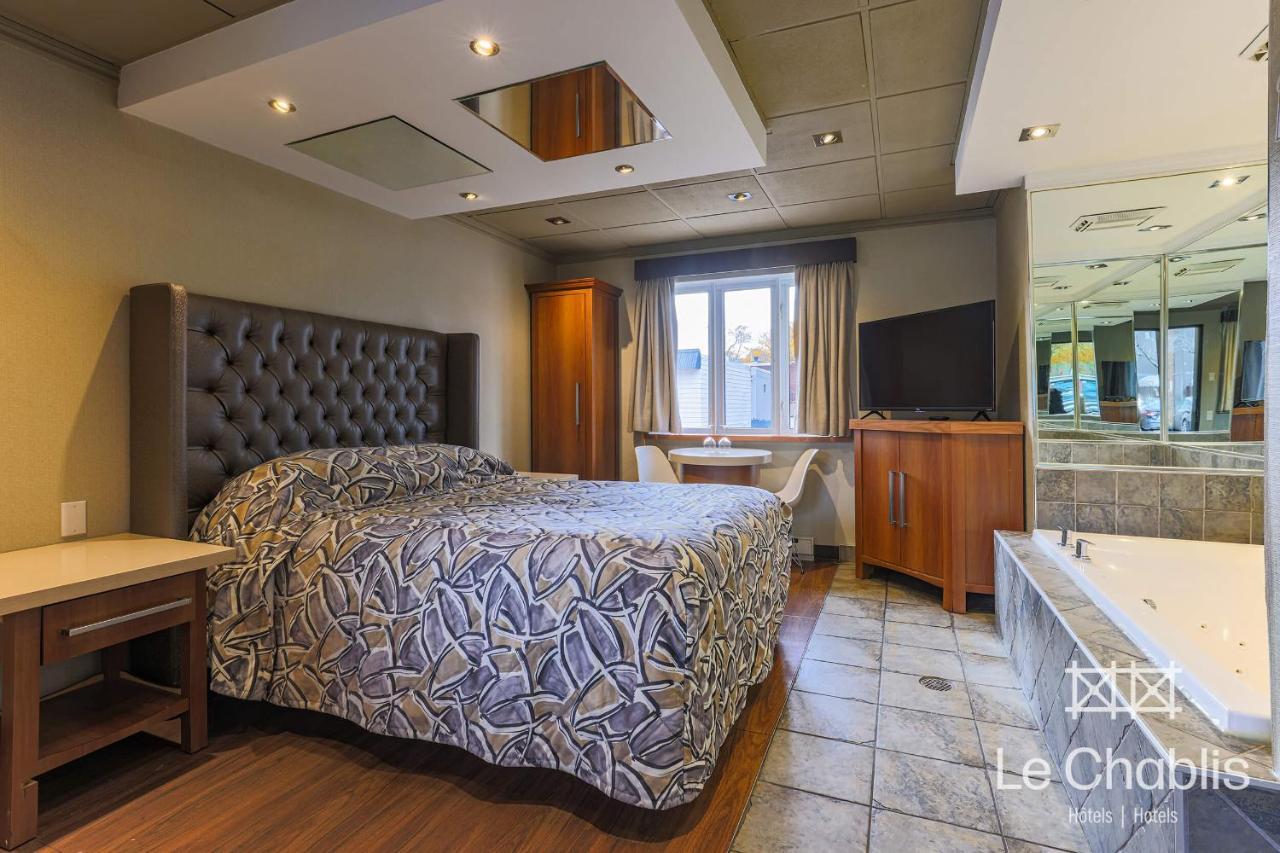 Hotel Le Chablis Cadillac Montreal Bagian luar foto