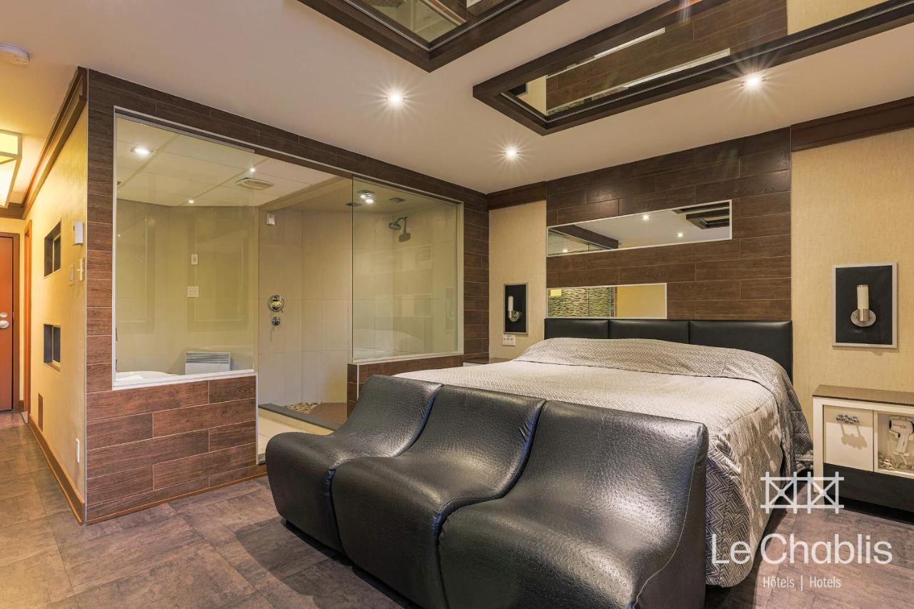 Hotel Le Chablis Cadillac Montreal Bagian luar foto